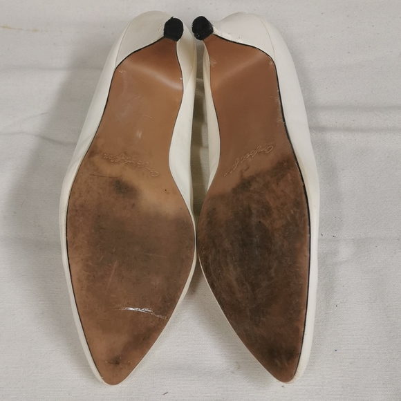 Ashley Taylor high heels - Picture 4 of 5